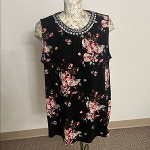 #82 2x Faith and Joy Black and Pink Floral Blouse